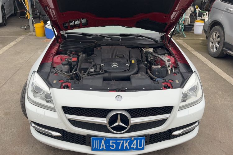 Used Mercedes-Benz SLK-Class 2011 SLK 200 Fashion Model Engine Bay