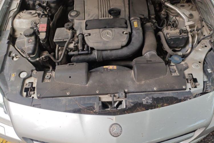 Used Mercedes-Benz SLK-Class 2011 SLK 200 Fashion Model Engine Bay