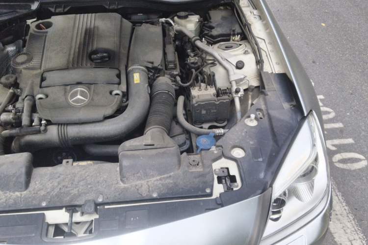 Used Mercedes-Benz SLK-Class 2011 SLK 200 Fashion Model Engine Bay Left