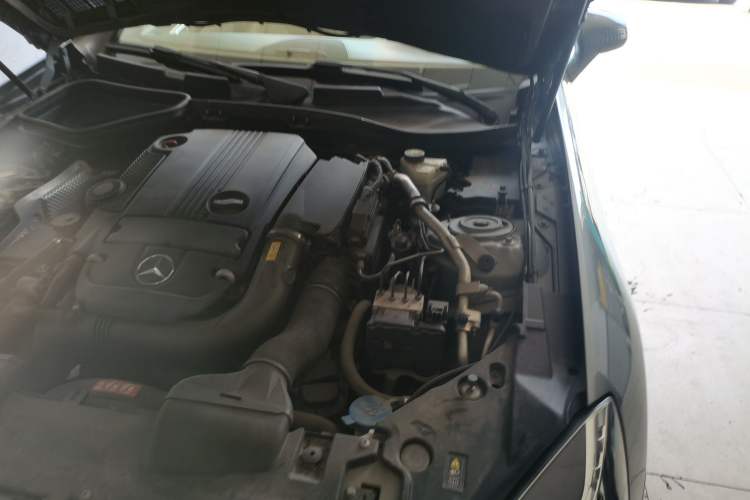 Used Mercedes-Benz SLK-Class 2011 SLK 200 Luxury Sports Model Engine Bay Left