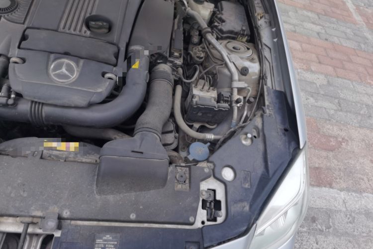 Used Mercedes-Benz SLK-Class 2011 SLK 200 Fashion Model Engine Bay Left