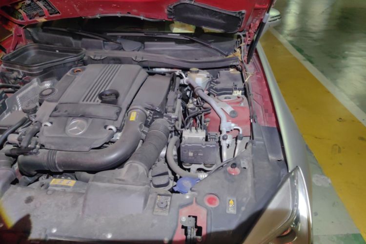 Used Mercedes-Benz SLK-Class 2011 SLK 200 Fashion Model Engine Bay Left