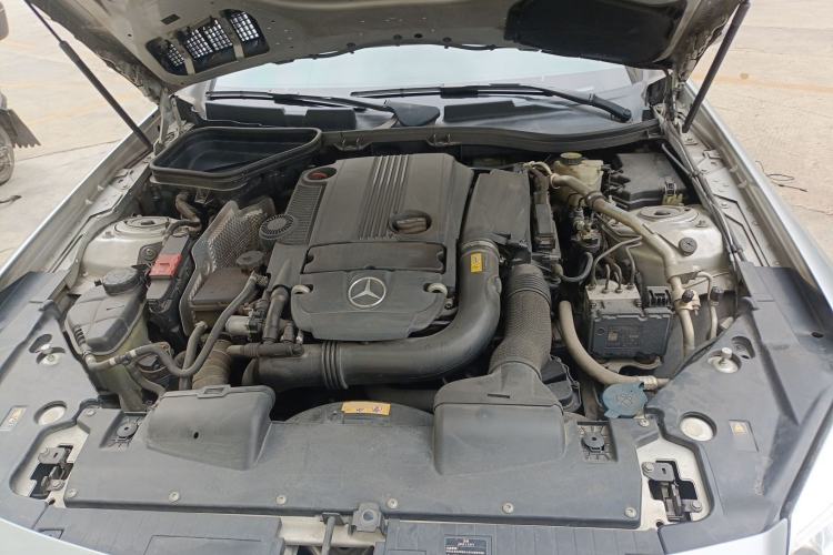 Used Mercedes-Benz SLK-Class 2011 SLK 200 Fashion Model Engine Bay