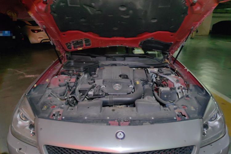Used Mercedes-Benz SLK-Class 2011 SLK 200 Fashion Model Engine Bay