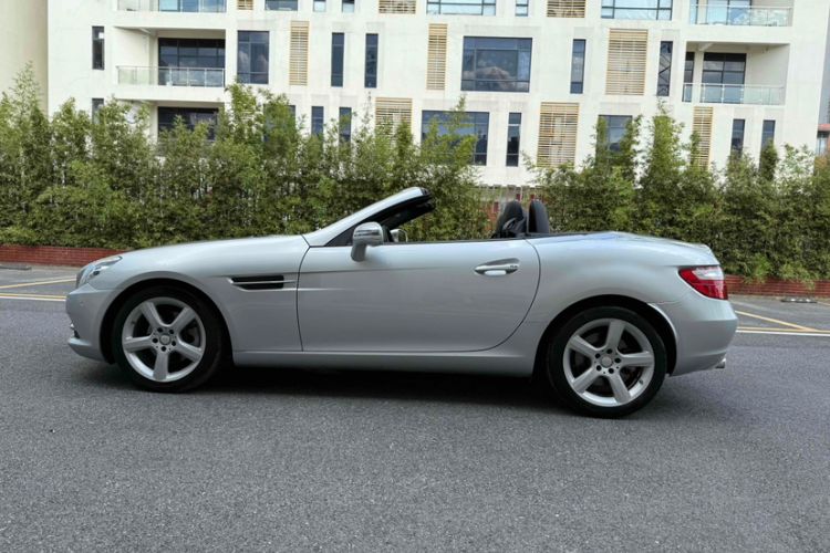 Used Mercedes-Benz SLK-Class 2011 SLK 200 Fashion Model Exterior 1