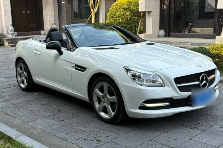 Used Mercedes-Benz SLK-Class 2011 SLK 200 Fashion Model Exterior 2