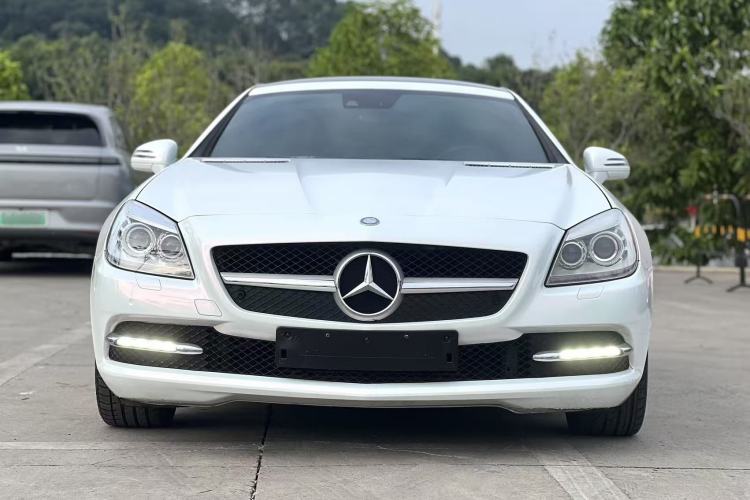 Used Mercedes-Benz SLK-Class 2011 SLK 200 Fashion Model Exterior 3