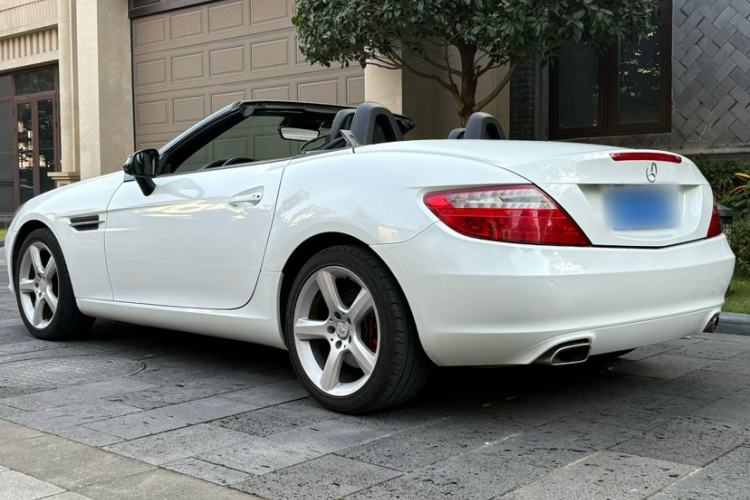 Used Mercedes-Benz SLK-Class 2011 SLK 200 Fashion Model Exterior 4