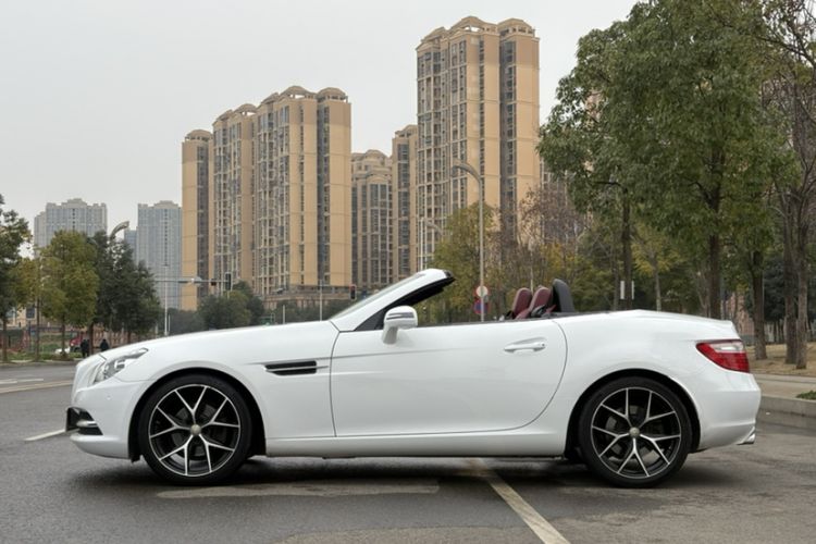 Used Mercedes-Benz SLK-Class 2011 SLK 200 Fashion Model Exterior 6