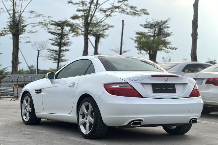 Used Mercedes-Benz SLK-Class 2011 SLK 200 Fashion Model Exterior 6