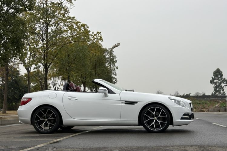 Used Mercedes-Benz SLK-Class 2011 SLK 200 Fashion Model Exterior 9