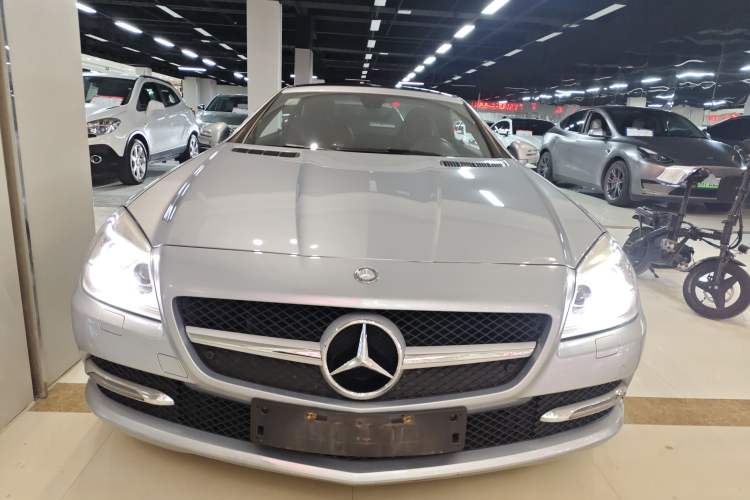 Used Mercedes-Benz SLK-Class 2011 SLK 200 Fashion Model Front