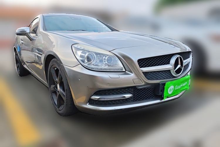 Used Mercedes-Benz SLK-Class 2011 SLK 200 Fashion Model Front Right 45 Deg