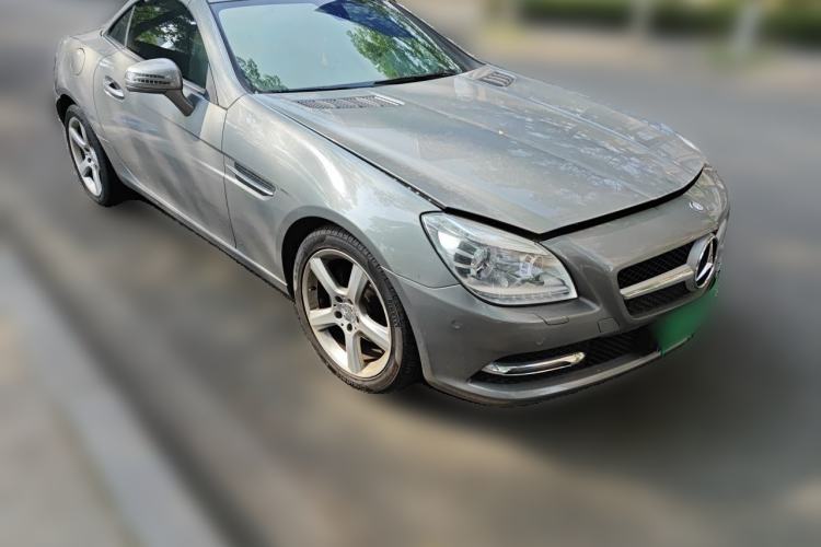 Used Mercedes-Benz SLK-Class 2011 SLK 200 Fashion Model Front Right 45 Deg