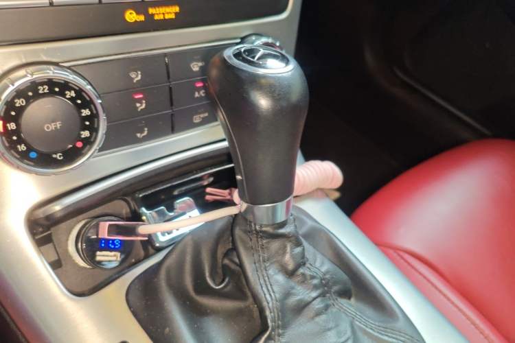 Used Mercedes-Benz SLK-Class 2011 SLK 200 Fashion Model Gear Lever