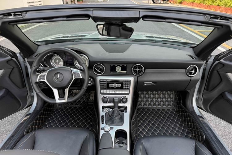 Used Mercedes-Benz SLK-Class 2011 SLK 200 Fashion Model Gear Lever