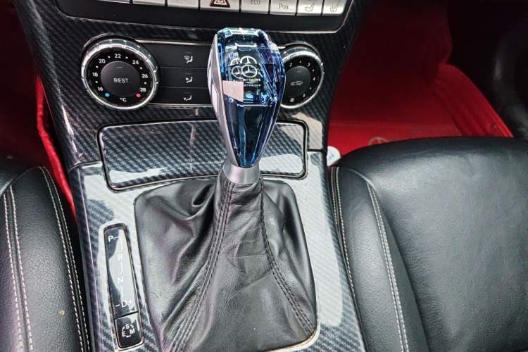 Used Mercedes-Benz SLK-Class 2011 SLK 200 Fashion Model Gear Lever