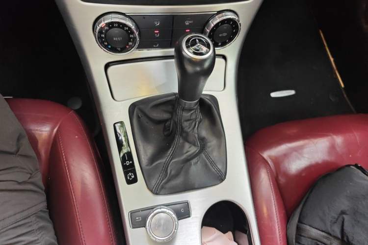 Used Mercedes-Benz SLK-Class 2011 SLK 200 Fashion Model Gear Lever