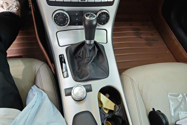 Used Mercedes-Benz SLK-Class 2011 SLK 200 Fashion Model Gear Lever