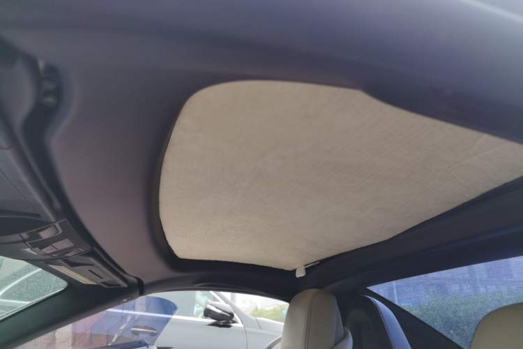 Used Mercedes-Benz SLK-Class 2011 SLK 200 Fashion Model Headliner