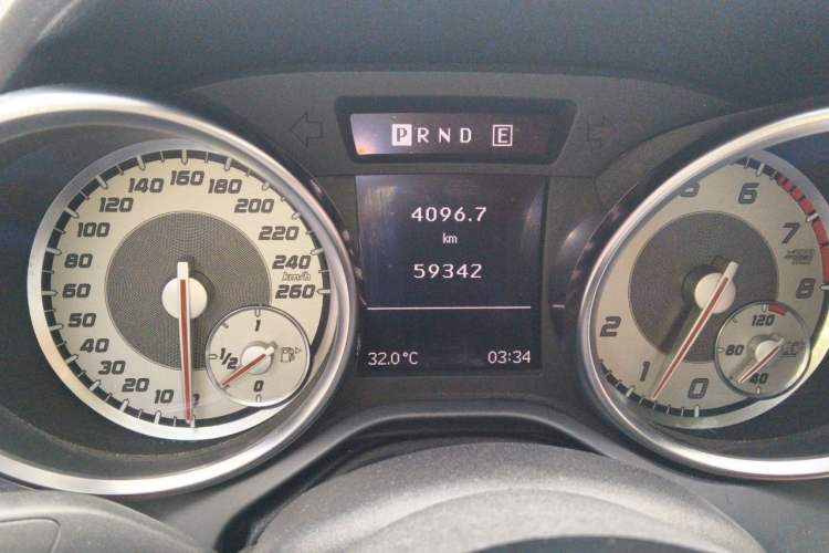 Used Mercedes-Benz SLK-Class 2011 SLK 200 Fashion Model Instrument Cluster
