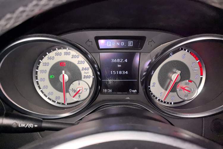 Used Mercedes-Benz SLK-Class 2011 SLK 200 Fashion Model Instrument Cluster