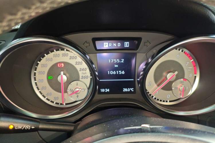 Used Mercedes-Benz SLK-Class 2011 SLK 200 Fashion Model Instrument Cluster