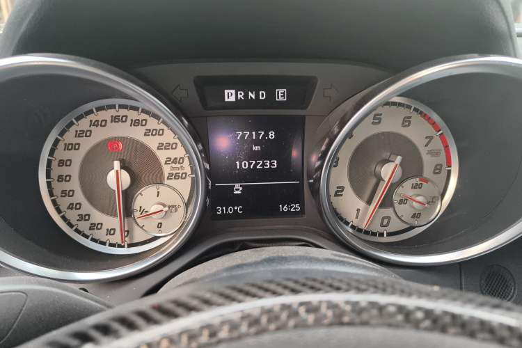 Used Mercedes-Benz SLK-Class 2011 SLK 200 Luxury Sports Model Instrument Cluster