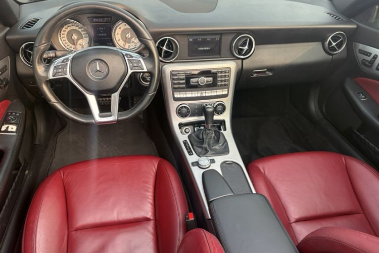 Used Mercedes-Benz SLK-Class 2011 SLK 200 Fashion Model Interior 2