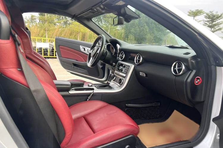 Used Mercedes-Benz SLK-Class 2011 SLK 200 Fashion Model Interior 6