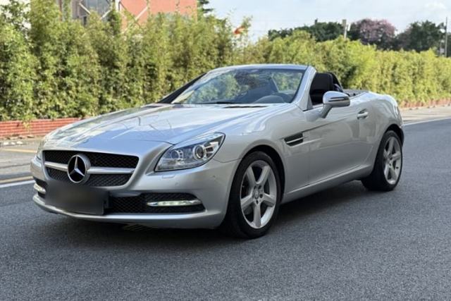 Used Mercedes-Benz SLK-Class 2011 SLK 200 Fashion Model