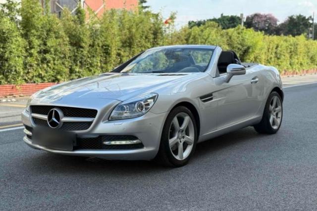 Used Mercedes-Benz SLK-Class 2011 SLK 200 Fashion Model