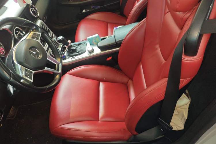 Used Mercedes-Benz SLK-Class 2011 SLK 200 Fashion Model Left Rear Seat