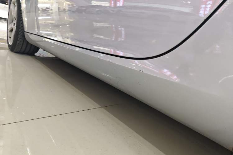 Used Mercedes-Benz SLK-Class 2011 SLK 200 Fashion Model Left Side Sill