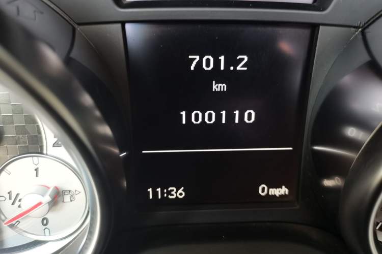 Used Mercedes-Benz SLK-Class 2011 SLK 200 Luxury Sports Model Odometer Close Up