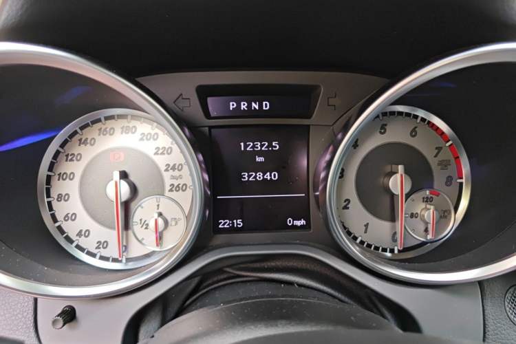 Used Mercedes-Benz SLK-Class 2011 SLK 200 Fashion Model Odometer Close Up