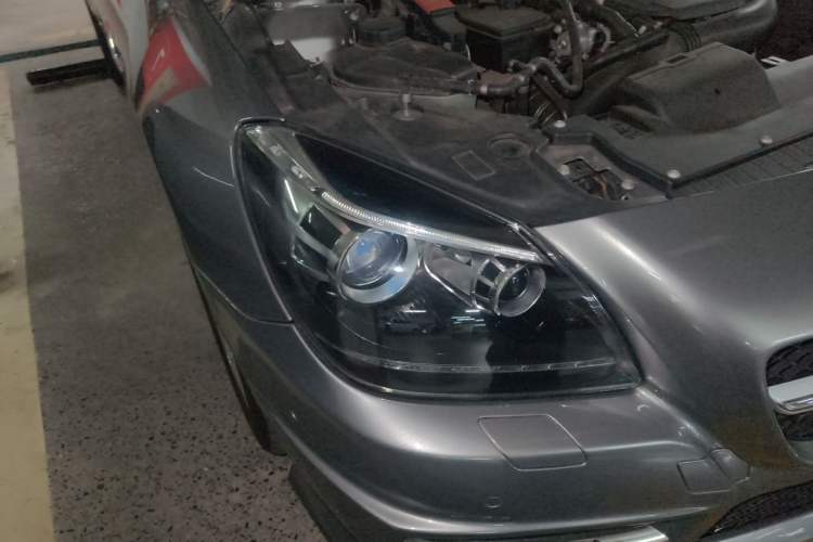 Used Mercedes-Benz SLK-Class 2011 SLK 200 Luxury Sports Model Right Front Headlight