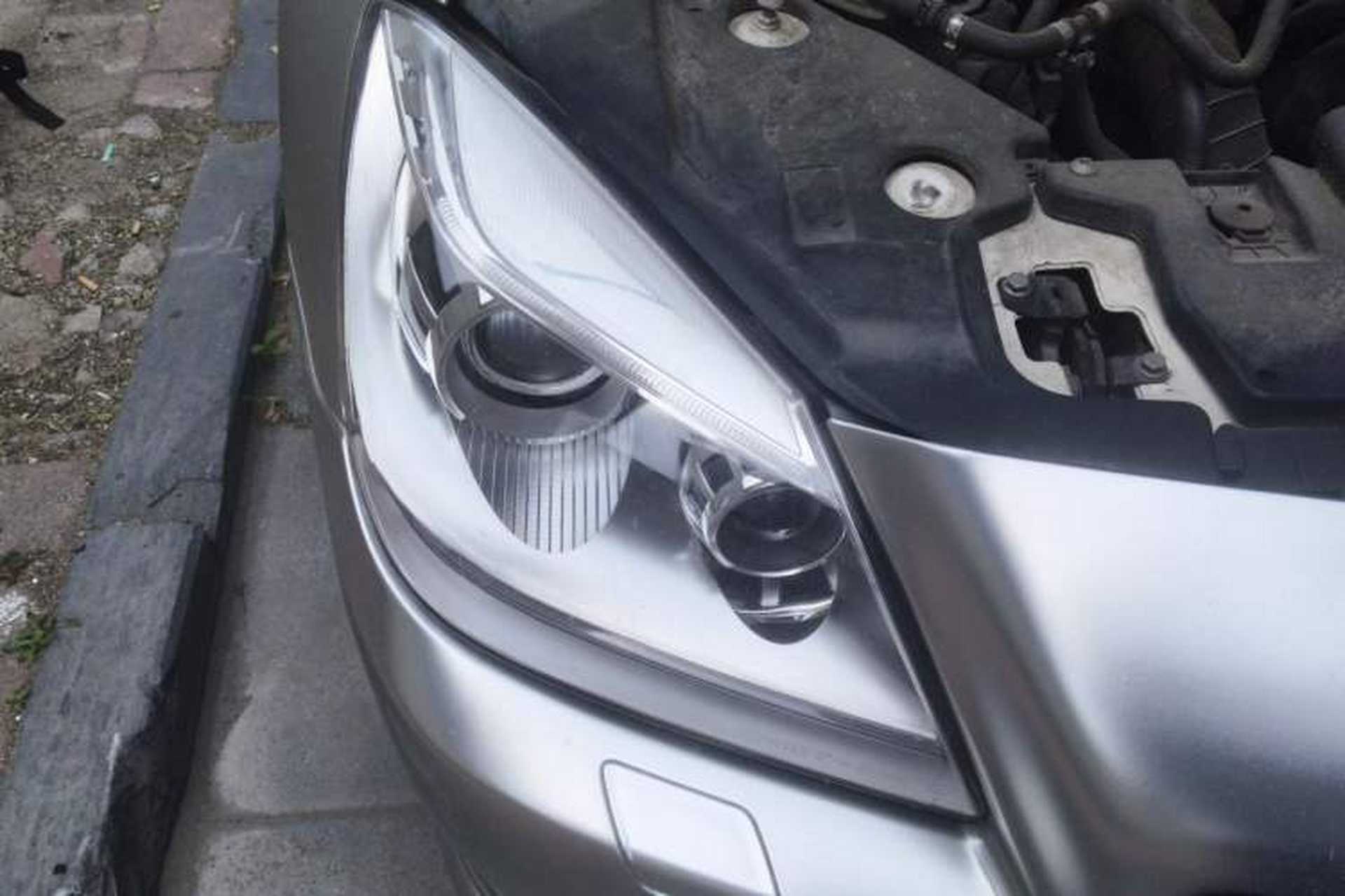 Used Mercedes-Benz SLK-Class 2011 SLK 200 Fashion Model Right Front Headlight