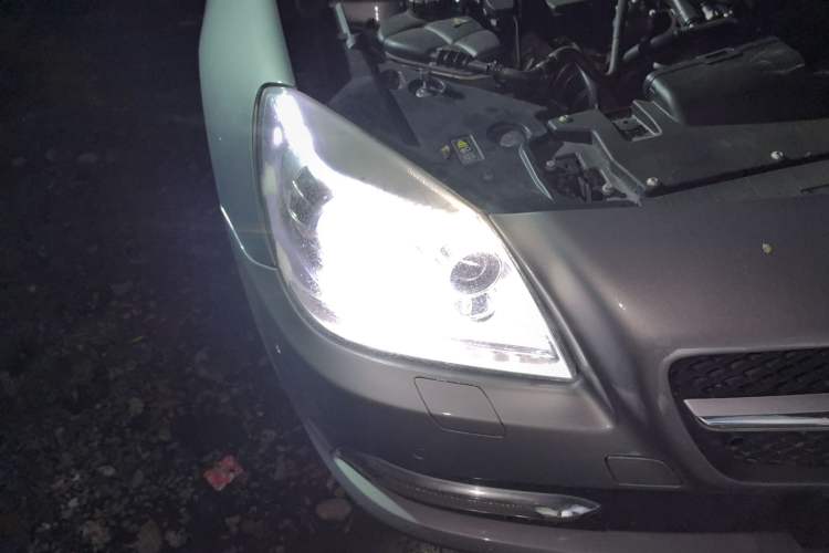 Used Mercedes-Benz SLK-Class 2011 SLK 200 Fashion Model Right Front Headlight