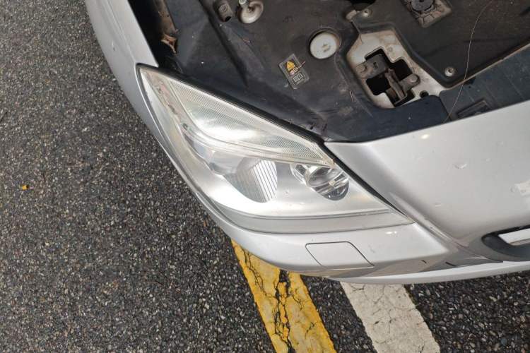 Used Mercedes-Benz SLK-Class 2011 SLK 200 Fashion Model Right Front Headlight