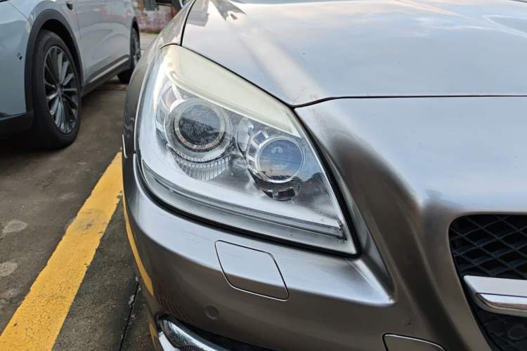 Used Mercedes-Benz SLK-Class 2011 SLK 200 Fashion Model Right Front Headlight