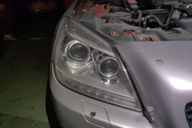 Used Mercedes-Benz SLK-Class 2011 SLK 200 Fashion Model Right Front Headlight