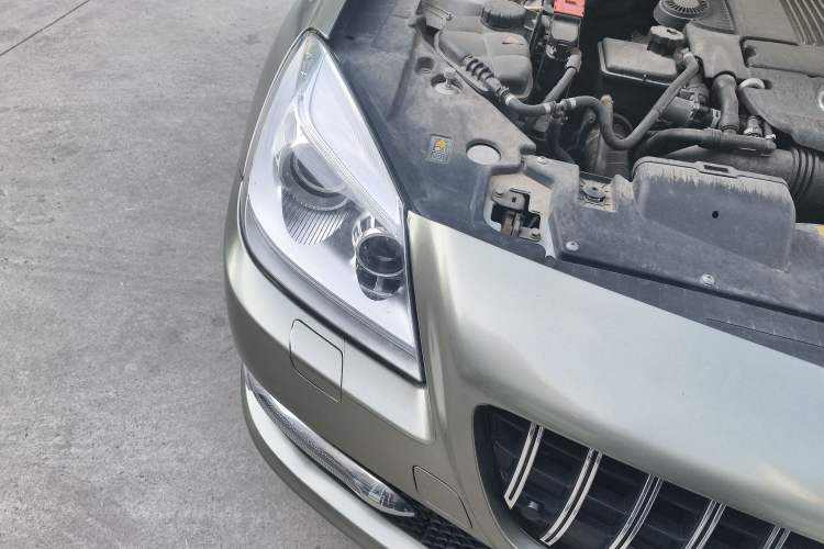 Used Mercedes-Benz SLK-Class 2011 SLK 200 Luxury Sports Model Right Front Headlight