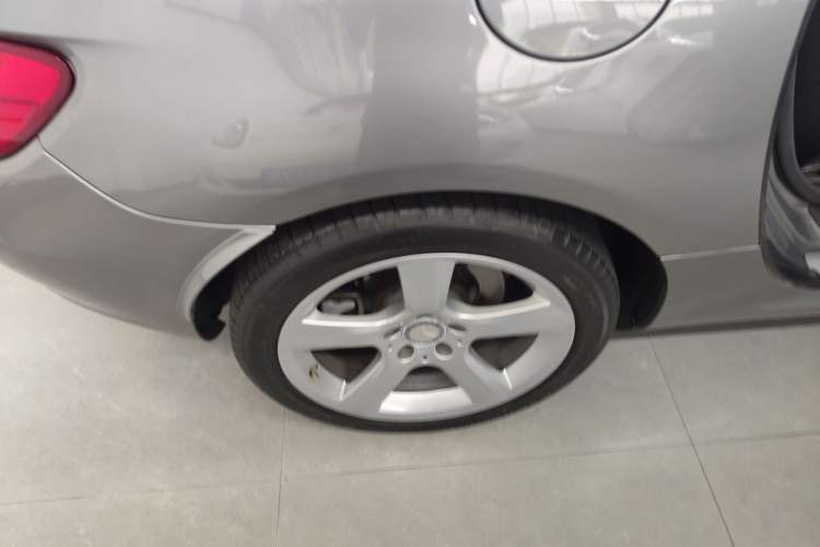 Used Mercedes-Benz SLK-Class 2011 SLK 200 Fashion Model Right Rear Wheel Hub