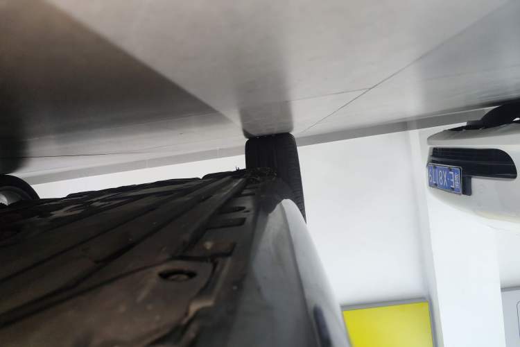 Used Mercedes-Benz SLK-Class 2011 SLK 200 Fashion Model Right Side Sill