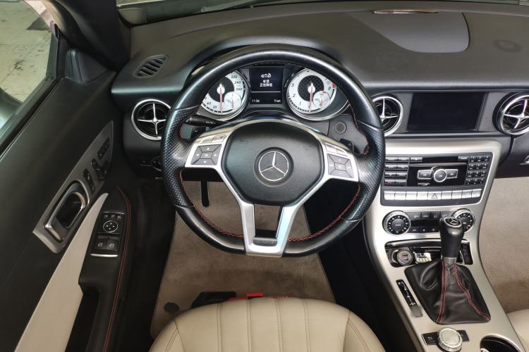 Used Mercedes-Benz SLK-Class 2011 SLK 200 Luxury Sports Model Steering Wheel
