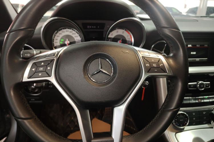 Used Mercedes-Benz SLK-Class 2011 SLK 200 Fashion Model Steering Wheel