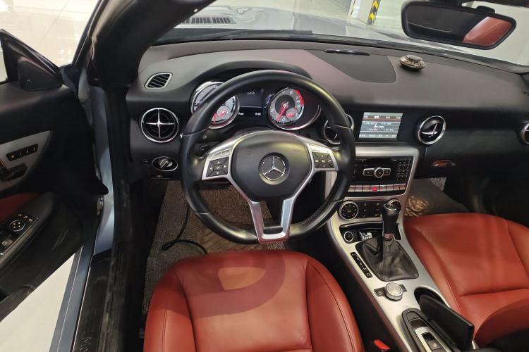 Used Mercedes-Benz SLK-Class 2011 SLK 200 Fashion Model Steering Wheel