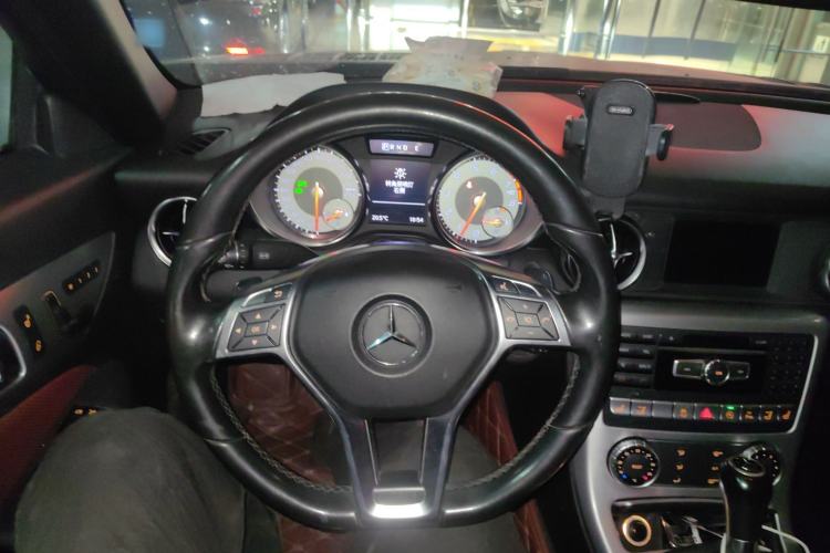 Used Mercedes-Benz SLK-Class 2011 SLK 200 Fashion Model Steering Wheel