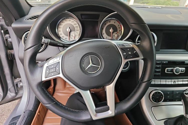 Used Mercedes-Benz SLK-Class 2011 SLK 200 Fashion Model Steering Wheel